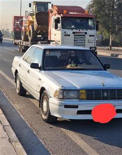 تۆیۆتا کراون